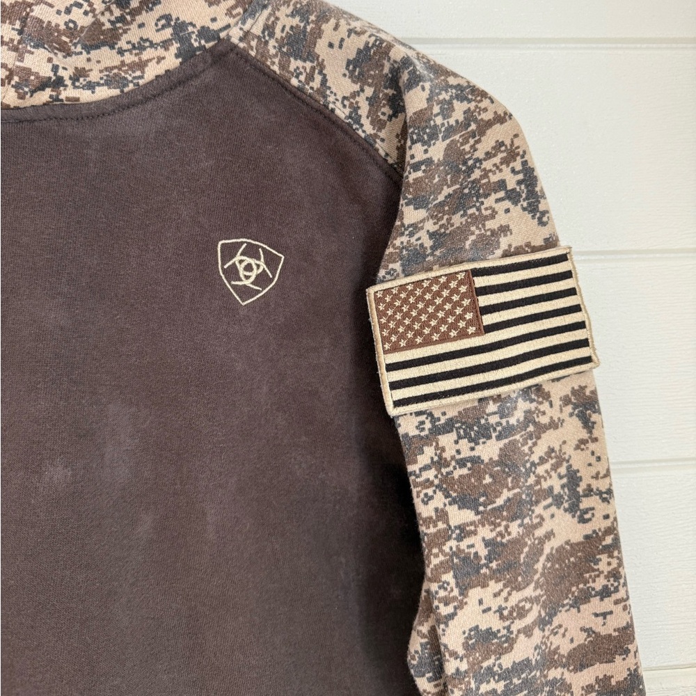 ARIAT Patriot NWOT Tags Digital Camo Distressed Brown Hoodie With American Flag